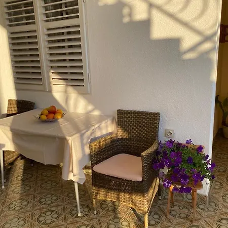 Apartment Matilda - Seaview & Parking